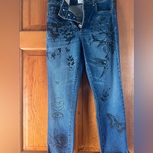 Cute jeans from Alice & Olivia, they have a printed pattern birds, flowers etc